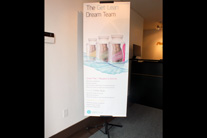 Portable banner stand